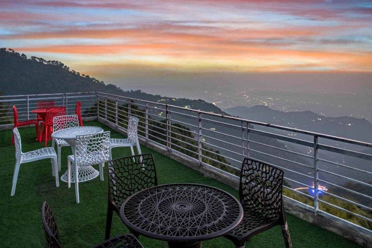 Panormic View By The North Edge Apartment Касаули Екстериор снимка